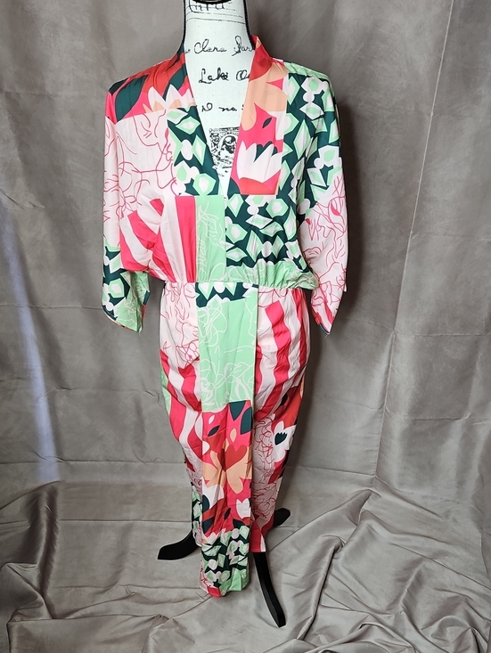SHEIN Dresses & Skirts - SHEIN Kimono Style Midi Dress Pink/Green Size Small